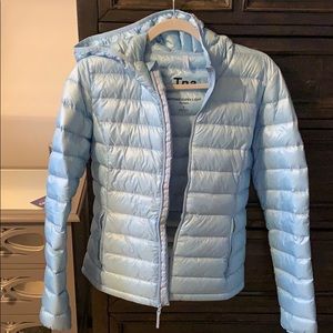 TNA botanic super light baby blue puffer